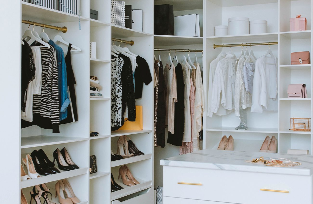 Organiza tu armario como un Organizador Profesional – Casaenorden