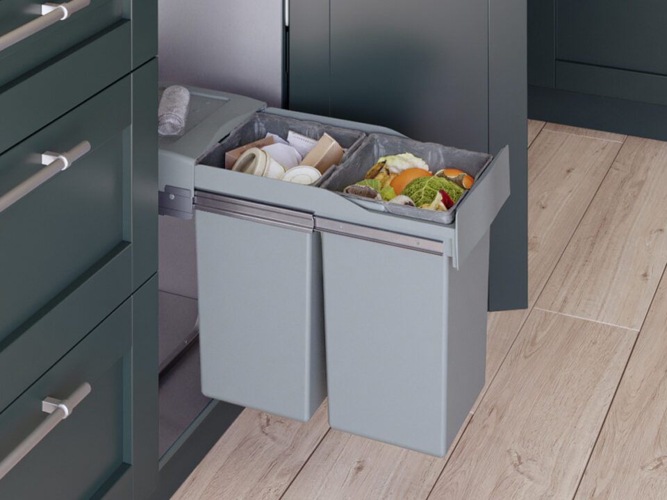 foto de cubo de basura para armario de cocina